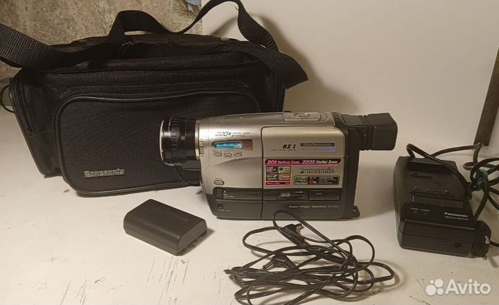 Видеокамера Panasonic NV-RZ1EN VHS