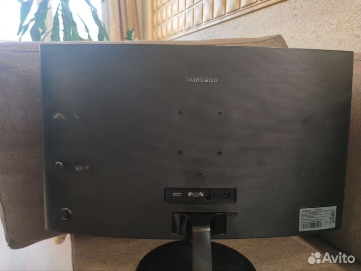 Монитор Samsung C27F390FHI