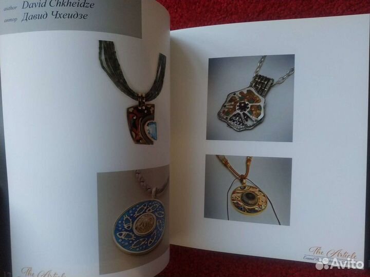 Книга каталог искусства Enamel Cloisonné