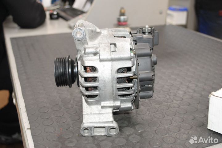 Генератор Mercedes Benz A150, B150 1.5 б/у