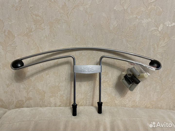 Автомобильная вешалка