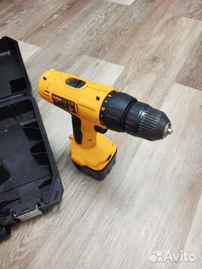 Шуруповерт dewalt бу