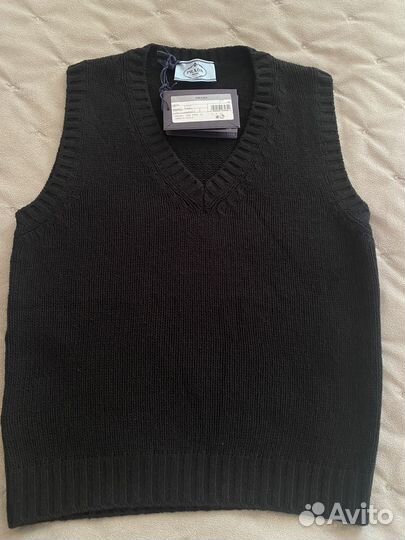 Жилет Prada 40 размер