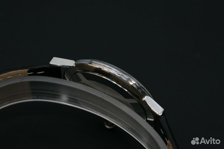 Винтажные часы Universal Geneve