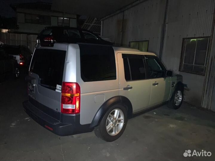 Подкрылок Land Rover Discovery L319 Правый 2006