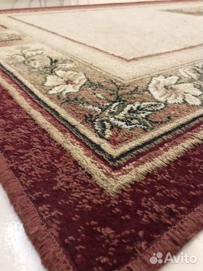 Ковер шерстяной б/у 1,5 на 4,5 м в отличном сост