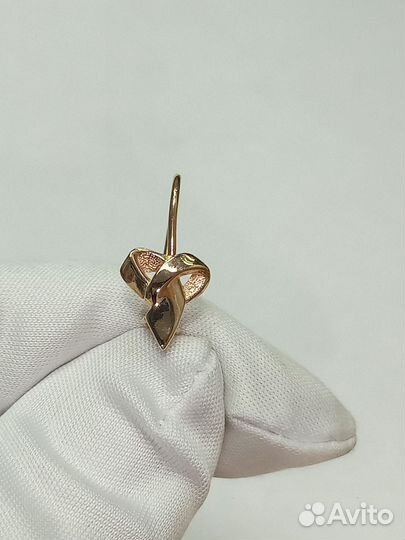 Золотые серьги