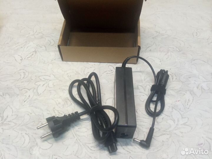 Блок питания asus, адаптер для ноутбука/телевизора