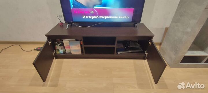 Тумба под телевизор