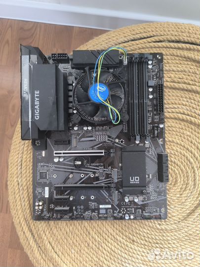 Материнская плата Asus z490 и процессор Intel i5