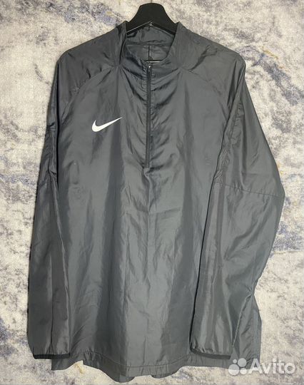 Ветровка Nike
