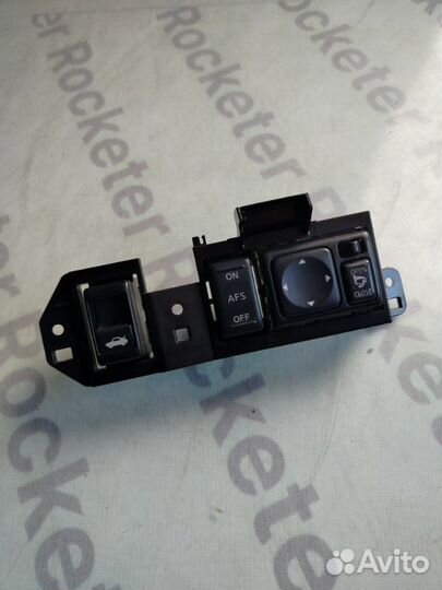 Блок кнопок панели Nissan Fuga 2006