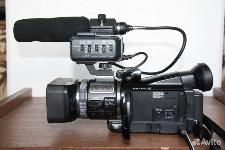Видеокамера sony HVR-A1E