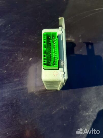 Эбу блок управления ECU-10B073A Мицубиси Пинин