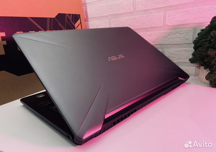Asus Tuf FX705DY/Ryzen5-3550H/RX560X(4GB) RAM16GB