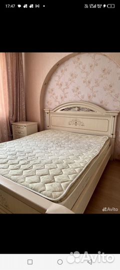 Спальный гарнитур