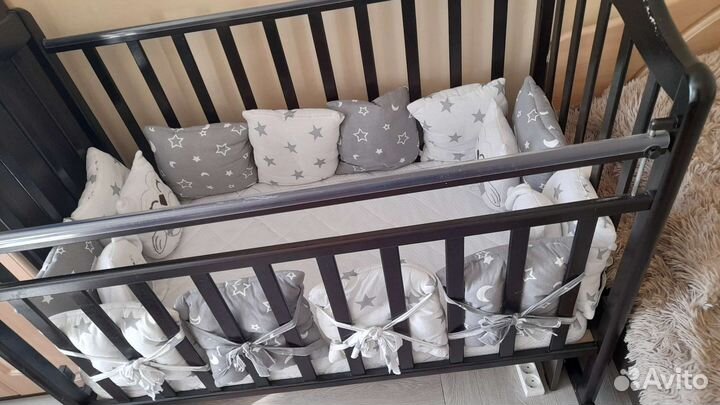 Кроватка с маятником + матрас