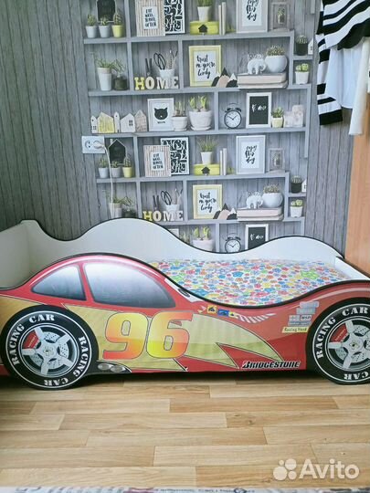 Кровать детская машина