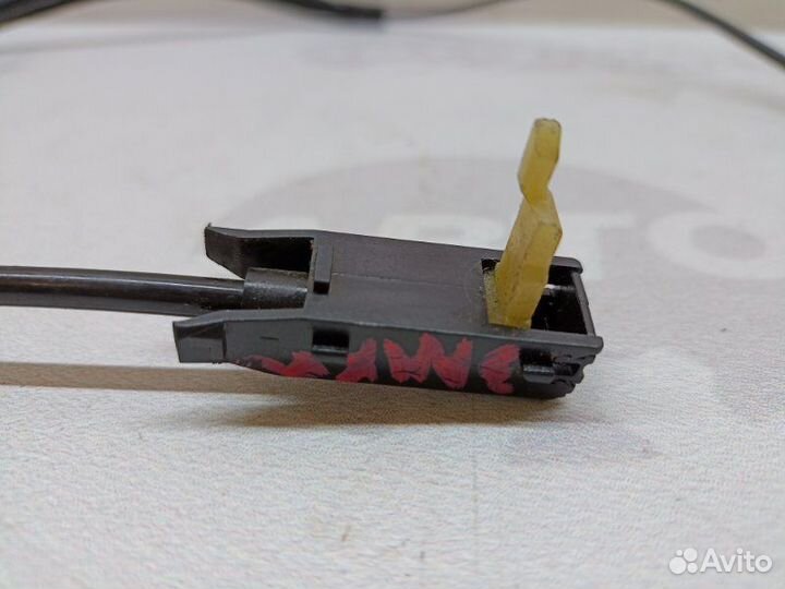 Трос блокировки АКПП Mercedes-Benz C-Class W204