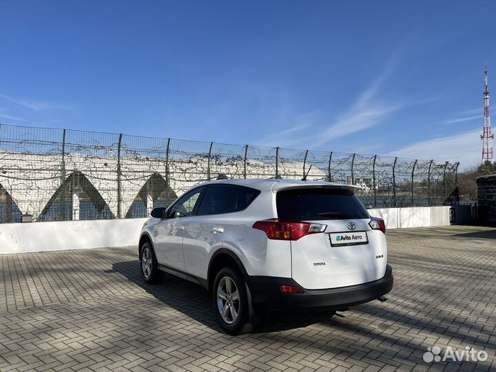 Toyota RAV4 2.0 CVT, 2015, 110 000 км