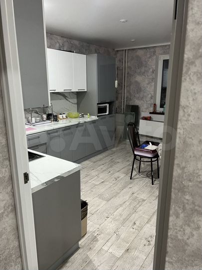 2-к. квартира, 54 м², 5/5 эт.