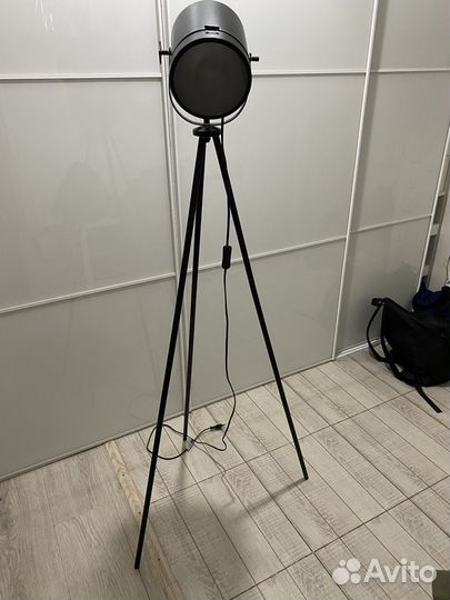 Торшер напольный