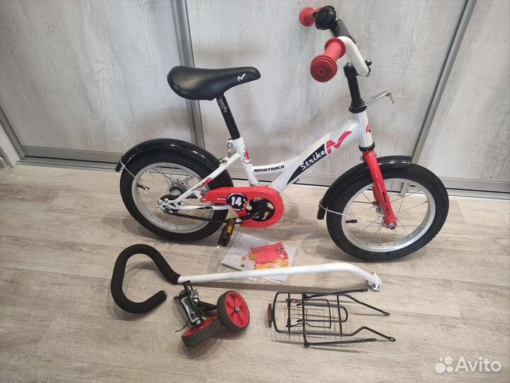 14 Детский велосипед с родительской ручкой