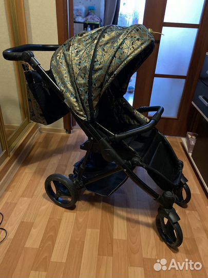 Коляска прогулочна