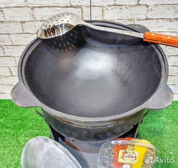 Казан чугунный с печкой + шумовка