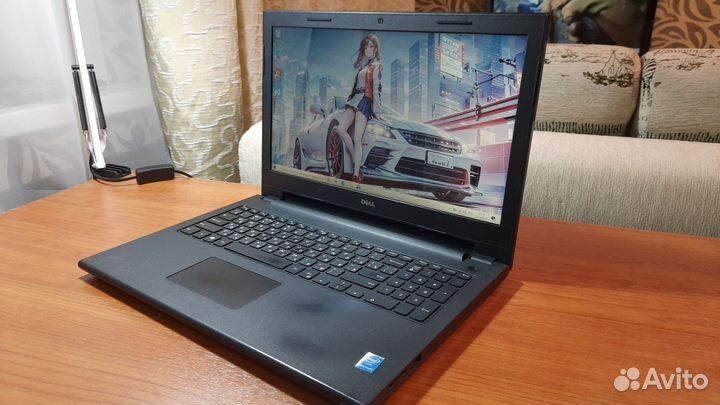 Стильненький бюджетный игровой ноутбук Dell