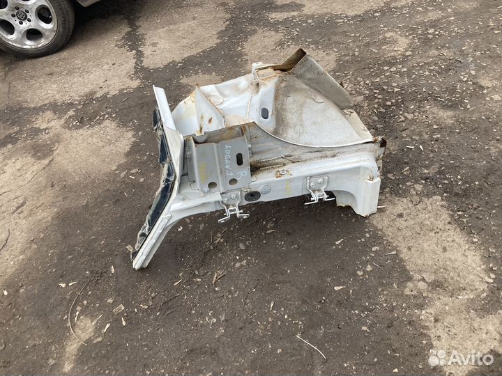 Стойка передняя правая для Renault Logan 1