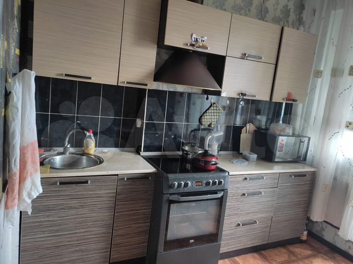 2-к. квартира, 52 м², 4/9 эт.