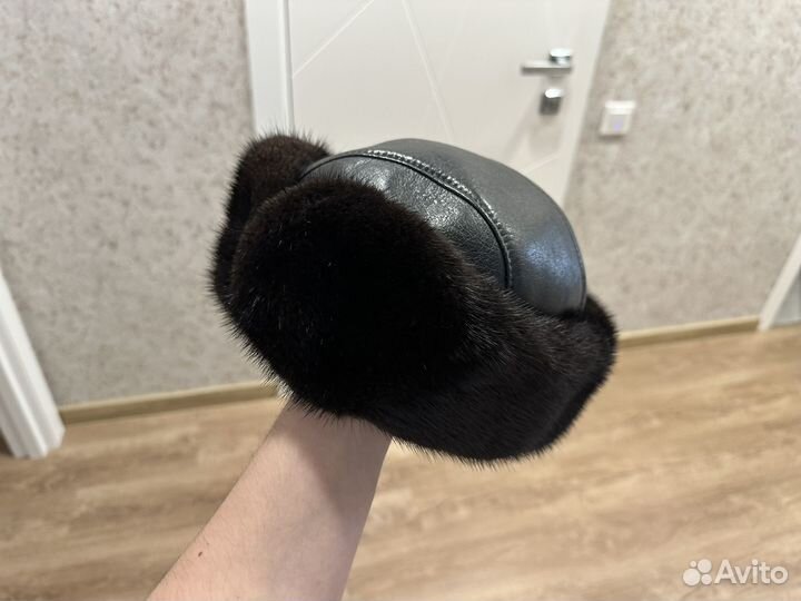 Меховая мужская шапка