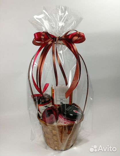 В наличии Подарок учителю Корзина с чаем и мёдом