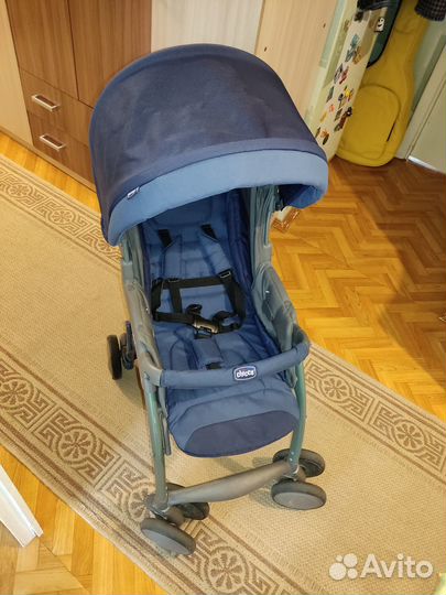 Детская прогулочная коляска Chicco Simplicity