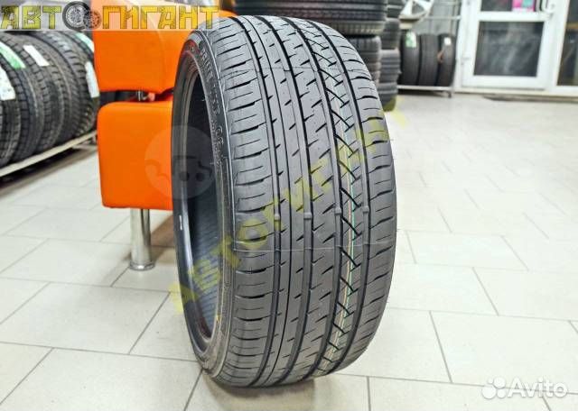 Sonix Prime UHP 08 245/45 R18 100W