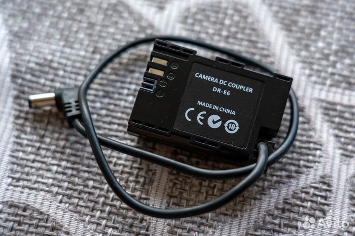 Адаптер батареи для Canon LP-E6 с чипом