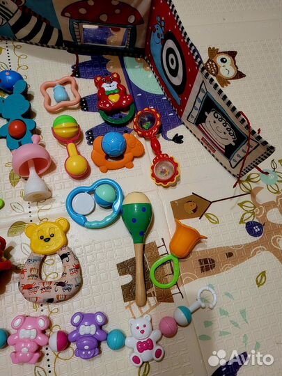 Игрушки для малыша пакетом