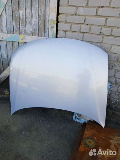 Продам капот б5