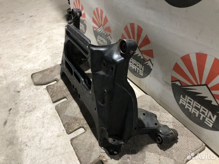 Подрамник Nissan X-Trail