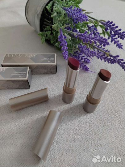 Помада Mary Kay