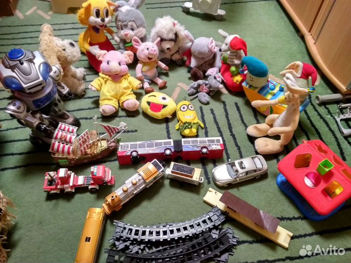 Детские пазлы, лото, игрушки и др