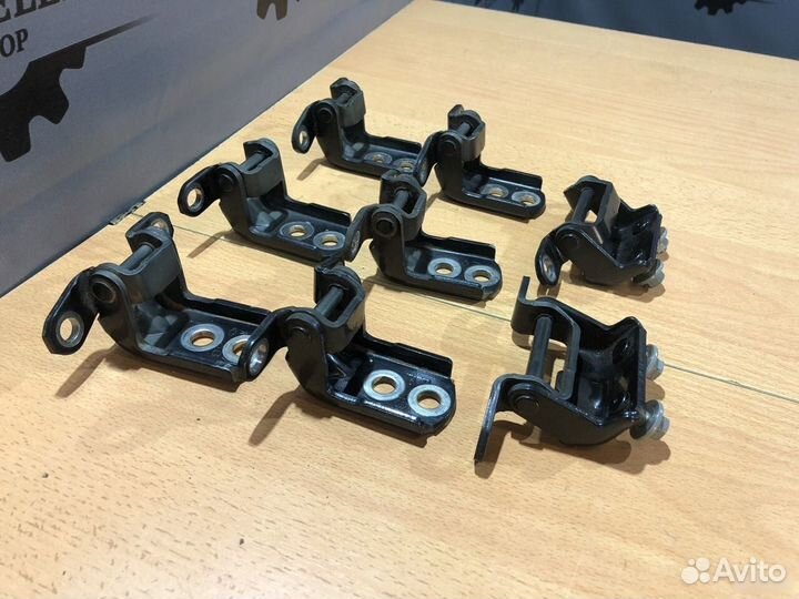 Петли дверей Nissan Almera G15