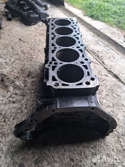 Блок цилиндров Mercedes ом612
