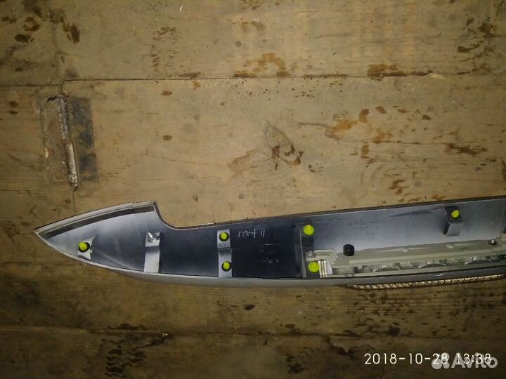 Cпойлер toyota wish 2003г