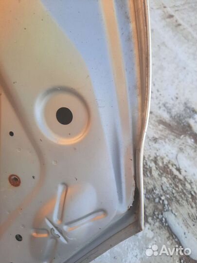 Капот renault logan