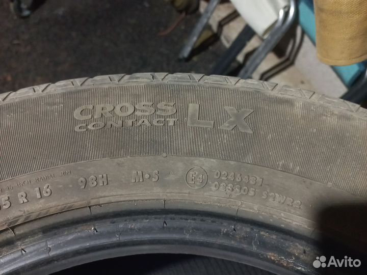 Continental CrossContact LX25 215/65 R16 H