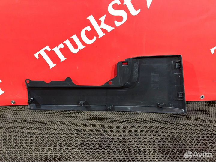 Накладка бампера левая Renault T