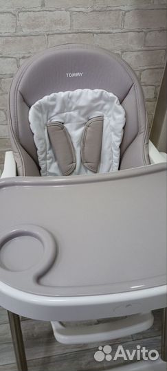 Стульчик для кормления tommy bon appetit
