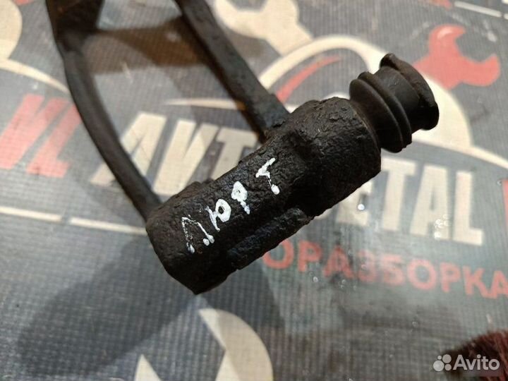 Скоба суппорта передняя Ford Mondeo 3 хэтчбек